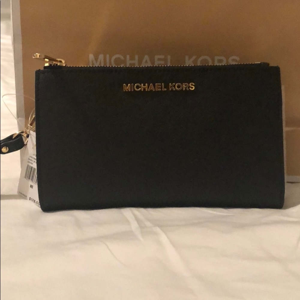 Michael Kors wallet clutch